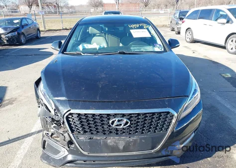 2017 Hyundai Sonata Hybrid Limited z USA, uszkodzony, nr VIN KMHE34L1XHA044808